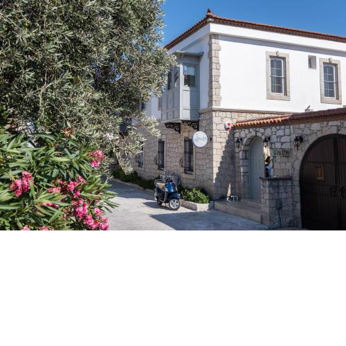 CALİZA ALAÇATI HOTEL
