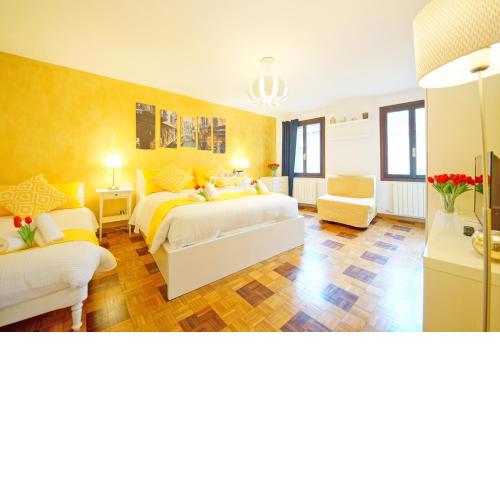 Calle dei Fabbri Apartment