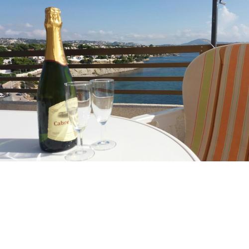 Calp Place piso frontal al mar con aparcamiento