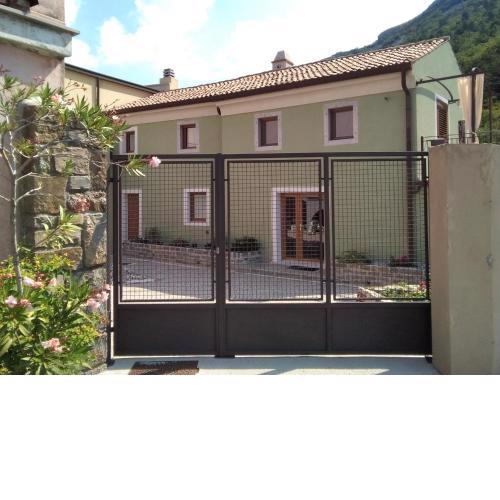Camere B81 di Strain Neva