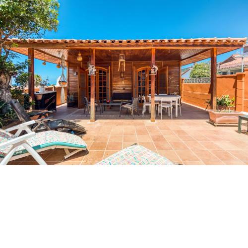 Camping Cabin - Private Solarium & Pool - BBQ