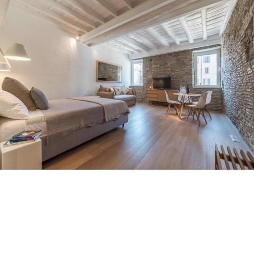 Campo De' Fiori Apartment - Charme Homes