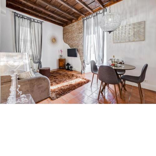 Campo dei fiori Royal Orchid apartment