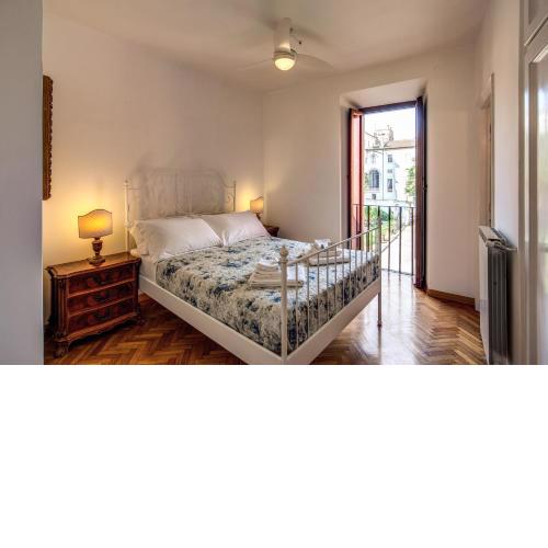 Campo di Fiori 2 bedroom Via Giulia