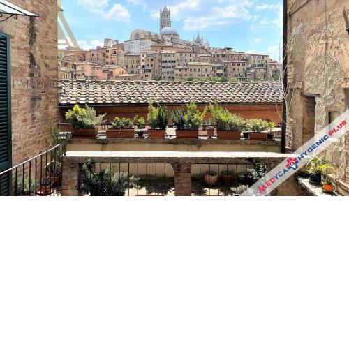CAMPOREGIO 31- in centro con vista sul Duomo