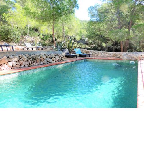 Can Mateu, beautiful country house in Cala Yondal