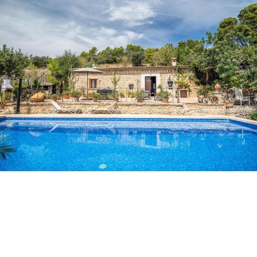 CAN PULIT - finca romántica para 2 con piscina y vistas en Selva Mallorca