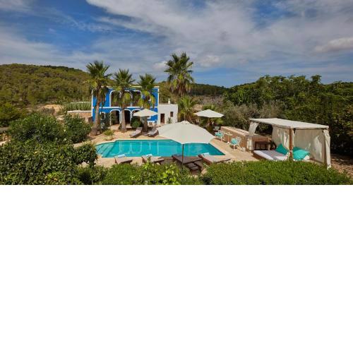 Can Toni D'en Cova-can Coves