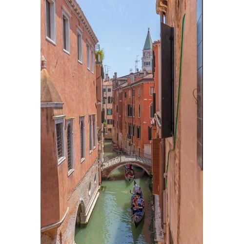 Canal View San Marco Luxury Rooms