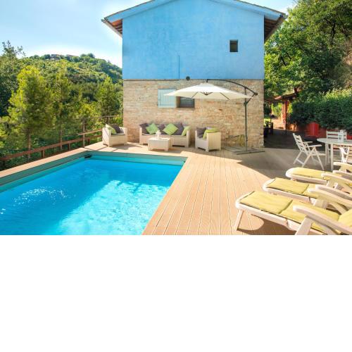 Canapegna Village - private villas and 2 pools in the heart of Le Marche