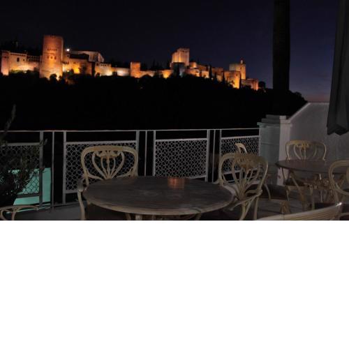 CANDIL SUITE Comares