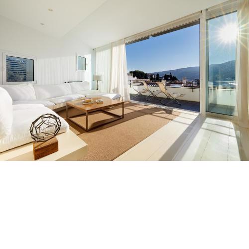 Canvas Apartments&Lofts