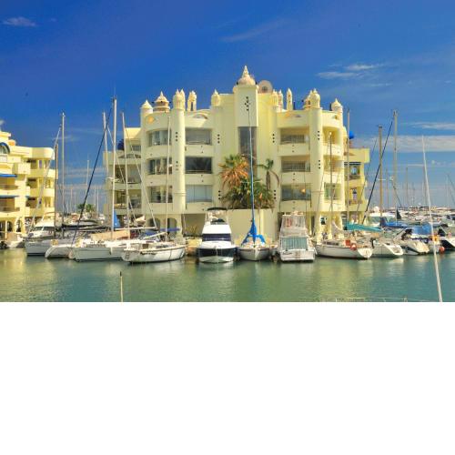Capaldi Luxury Holiday Rentals Puerto Marina Benalmadena