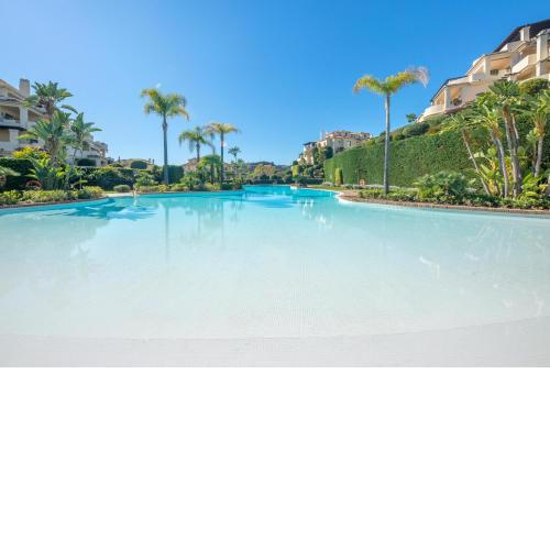 CAPANES DEL GOLF LUXURY APARTMENT