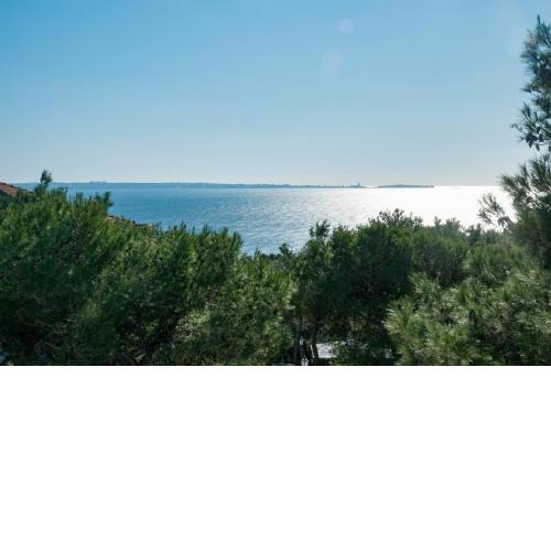 Caper Villa