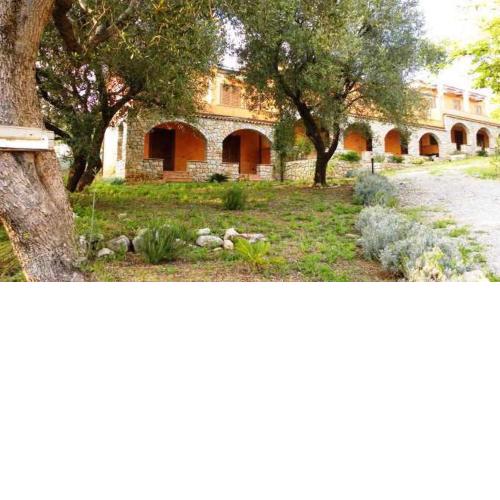 Capogrosso Residence