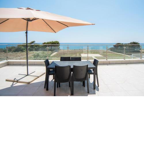 Caponegro Sea View