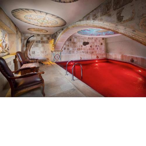 Capp Royal Cave HOTEL