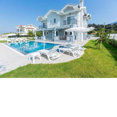Captivating 6-Bed Villa Hanimeli Dalyan