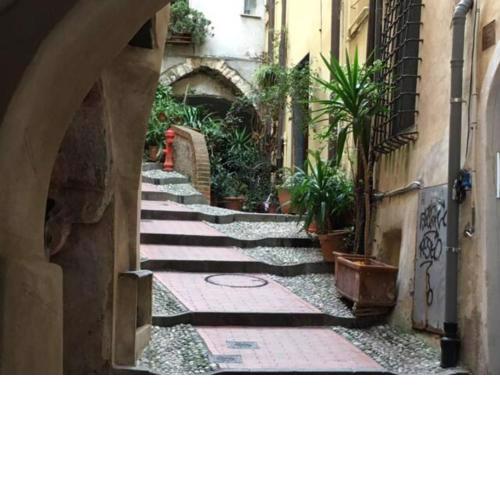 CARATTERISTICO APPARTAMENTO CENTRO SANREMO