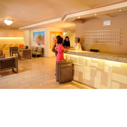 Carina Hotel