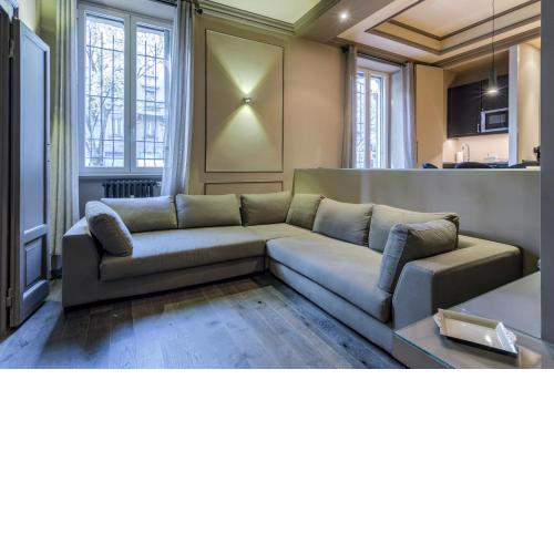 Carlo Goldoni Luxury Flat 3PAX WIFI
