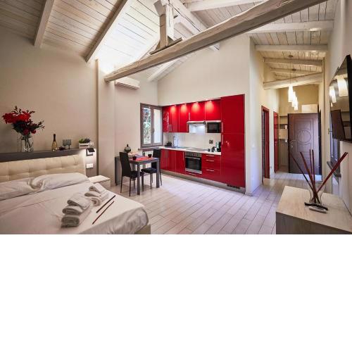 CARLOTTA FIERA SUITE