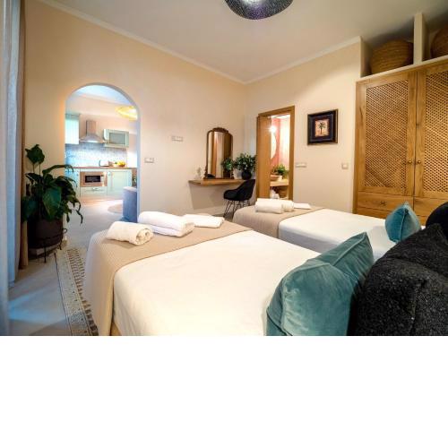 Carmena Residence
