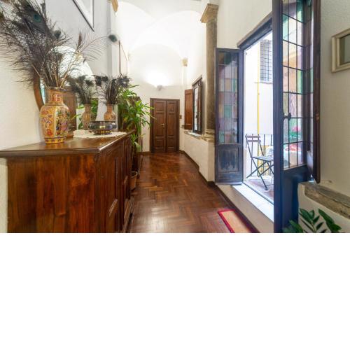 Cartari, Renaissance flat a few steps from piazza Navona and Vatican