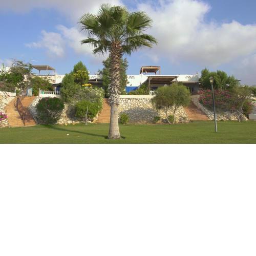 Carthage Resort