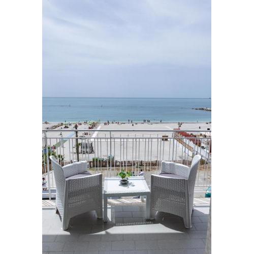 Cas’ A Mare - Beachfront Luxury Suites