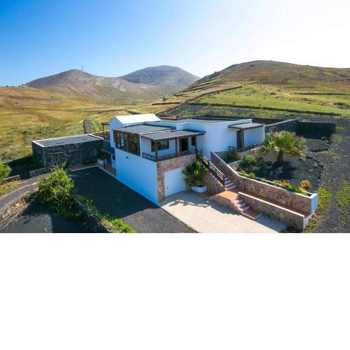 CASA ACEQUIA
