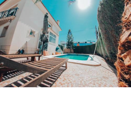 Casa adosada con piscina privada
