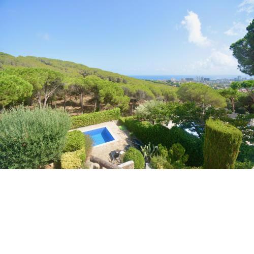 Casa adosada en Platja d´Aro con piscina y vistas al mar