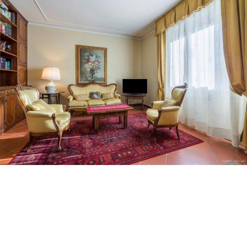 CASA ADRIANA Elegante e luminosa