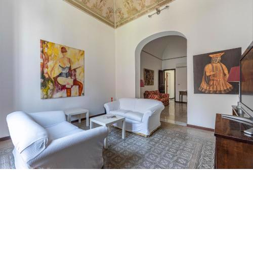 Casa Albanese con affreschi by Wonderful Italy