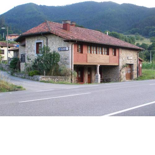 CASA ALDEA LOS CASTAÑOS