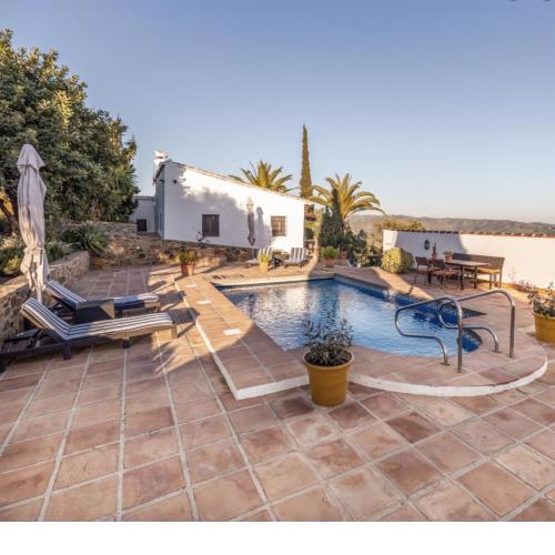 Casa Algarrobo