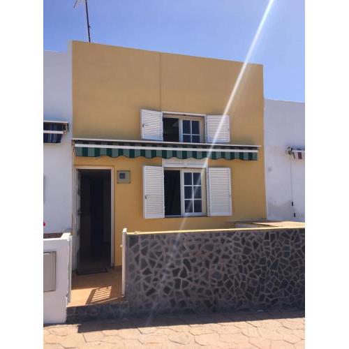 CASA AMARILLA