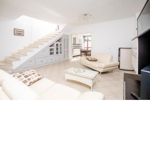 CASA ANGELA
