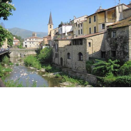Casa Anice con AC e wifi in borgo ligure