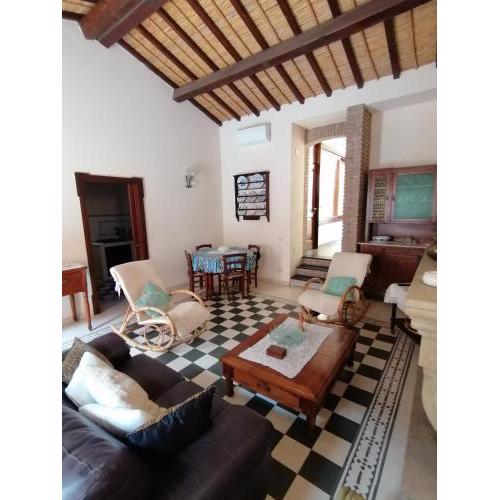 Casa Anna - Villetta indipendente in tipico stile sardo IUN Q5687