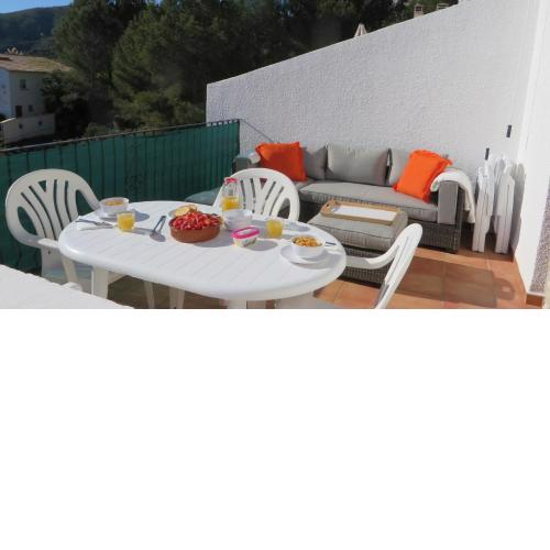 *Casa Anna L'Atzubia