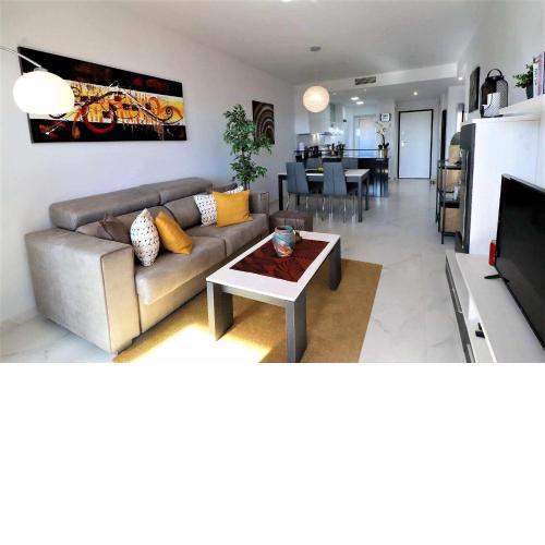 Casa Anymar piso de buen gusto con balcón y piscina compartida