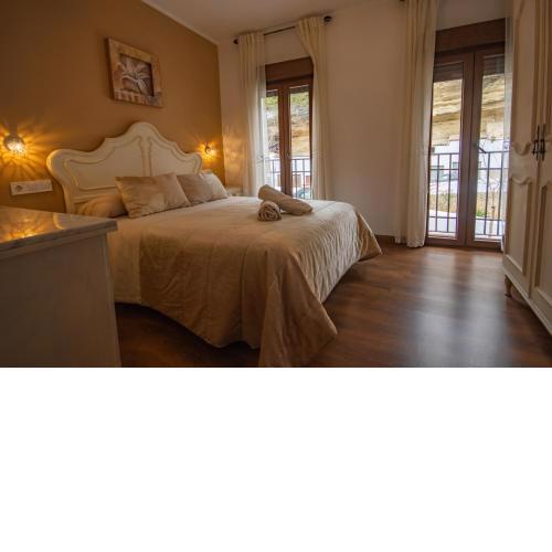 Casa Aveda ( En la Roca)