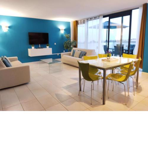 CASA AZUL 2Bedroom Apartment & Ocean View Terrace WIFI Premium