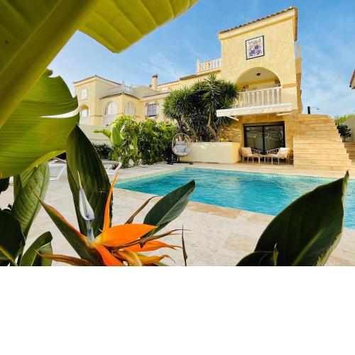 Casa Azure