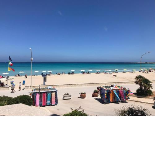 Casa Blu sul mare e centralissima
