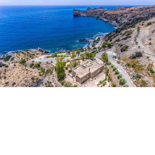 Casa Blue on the Sea