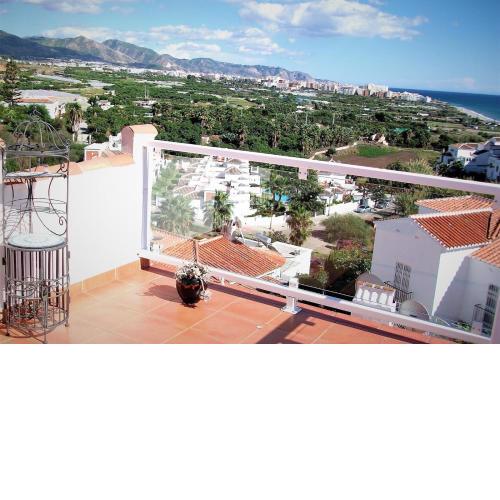 Casa Bonita-overlooking the sea